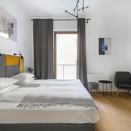 Апартаменти Homewell Zelazko *