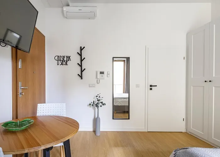 Апартаменти Homewell Zelazko *